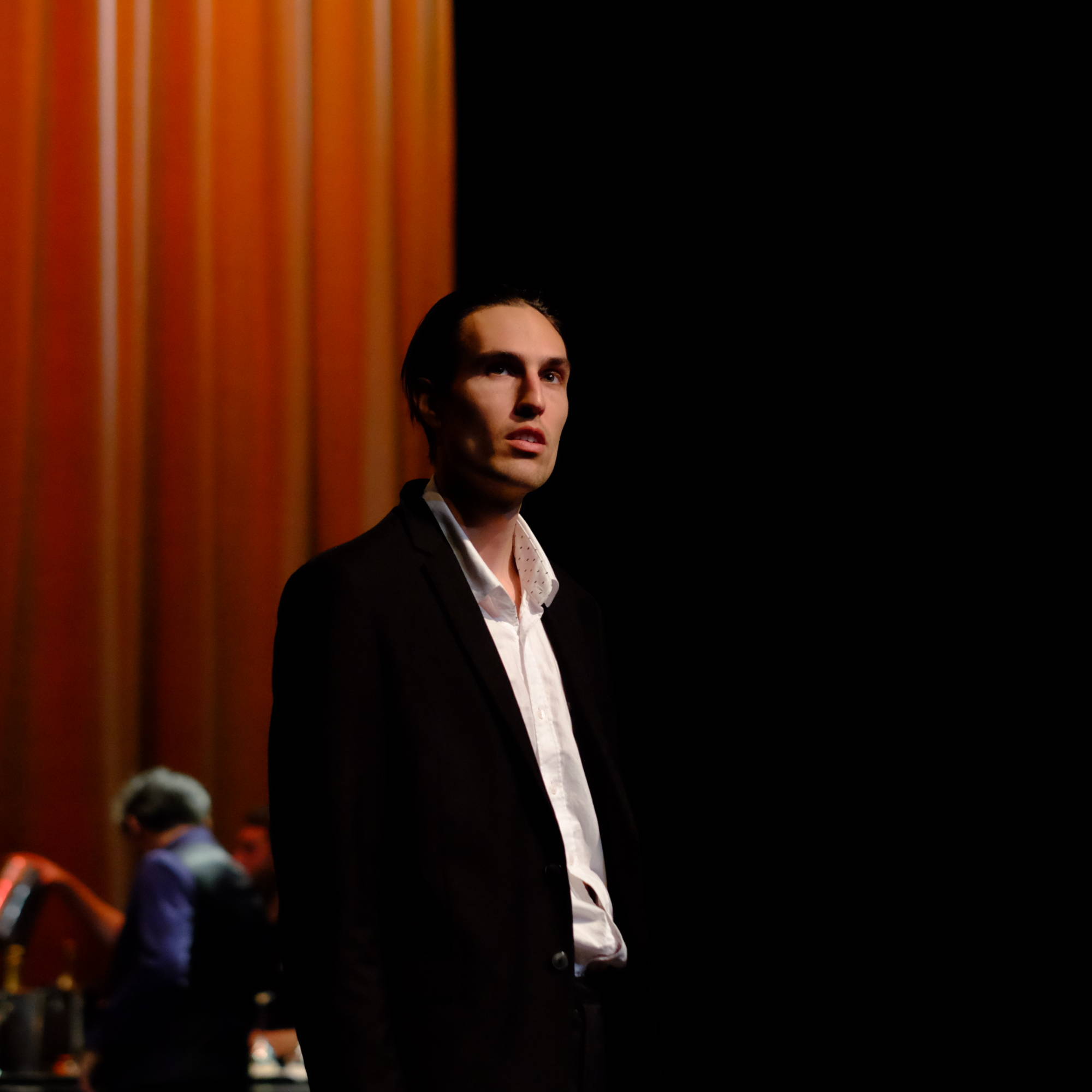 Martin Eden — Le Grand R